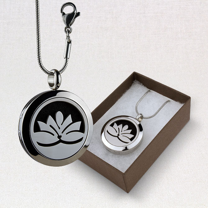 Aromatherapy Locket – Classic Lotus